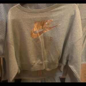 GREY NIKE CROPPED LIGHT SWEATER W/ZIPPER